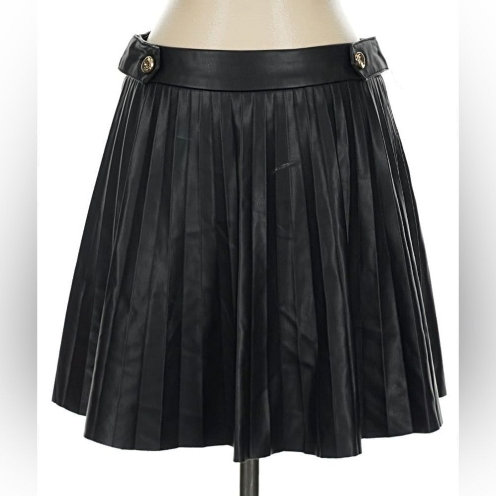 ZARA Black Solid Faux Leather Pleated Short Skirt Button Zip Closure Size XS
